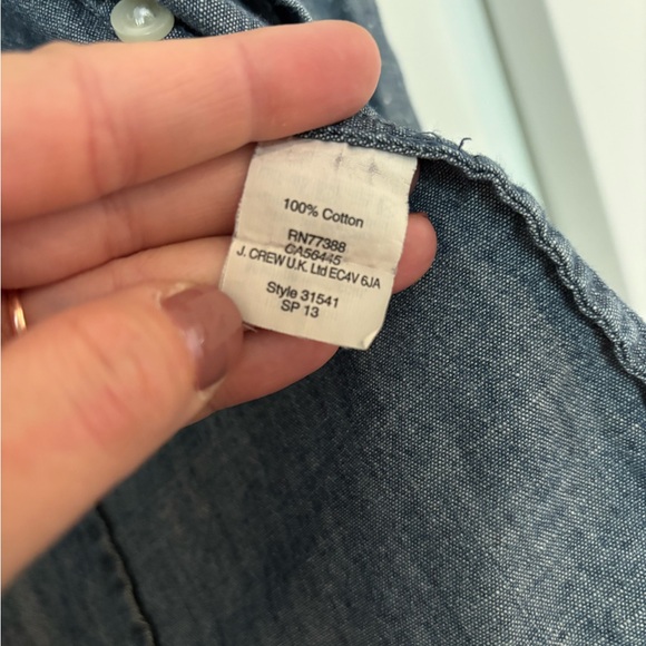 J. Crew Women's Blue Button-Down The Perfect Shirt - Picture 4 of 7